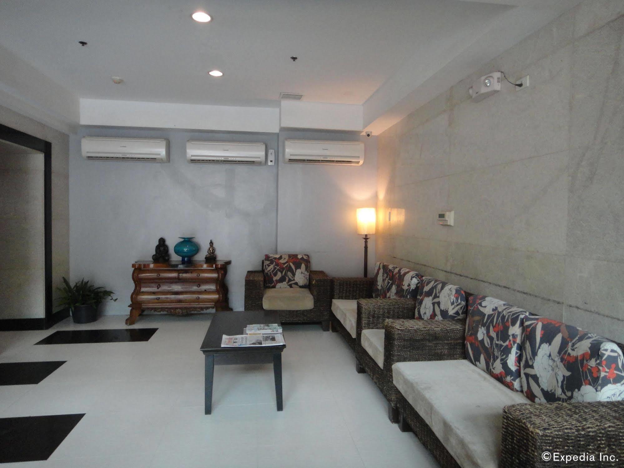City Suites Ramos Tower Cebu Eksteriør billede