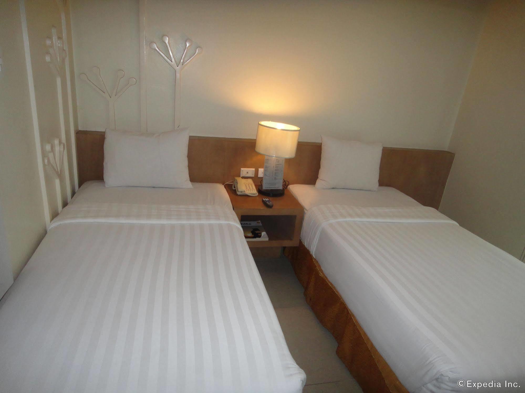 City Suites Ramos Tower Cebu Eksteriør billede