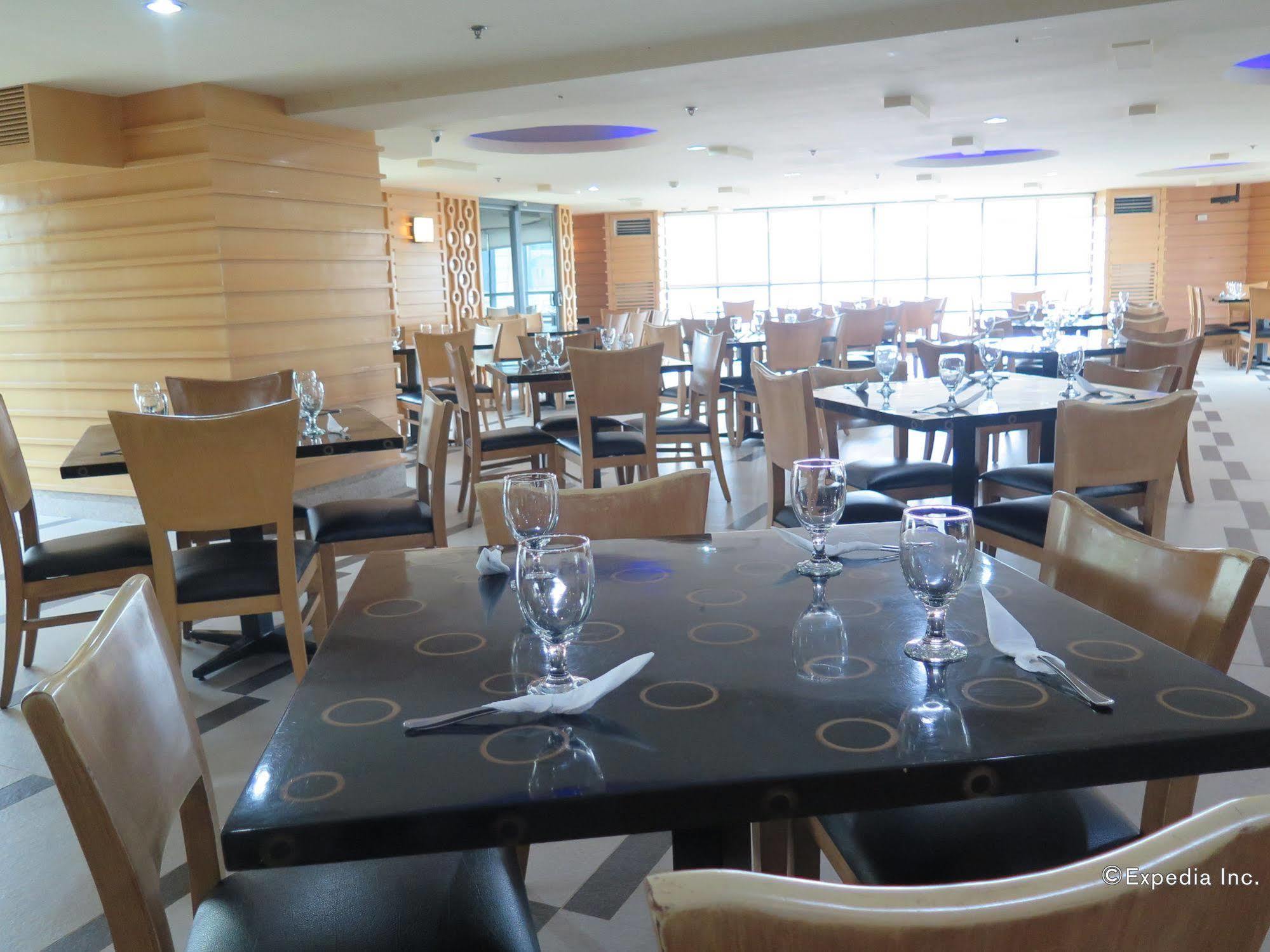 City Suites Ramos Tower Cebu Eksteriør billede