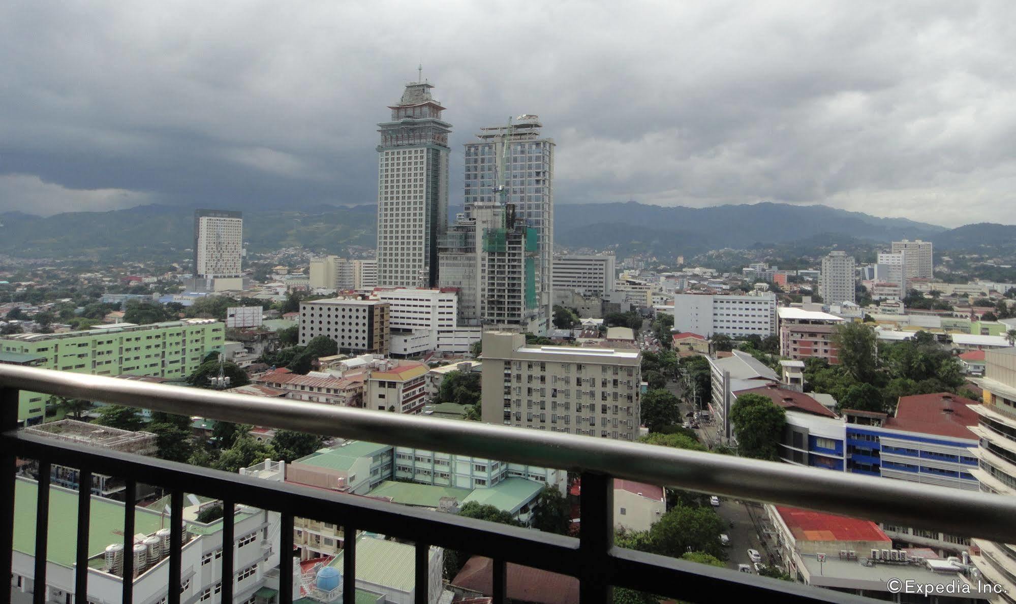 City Suites Ramos Tower Cebu Eksteriør billede